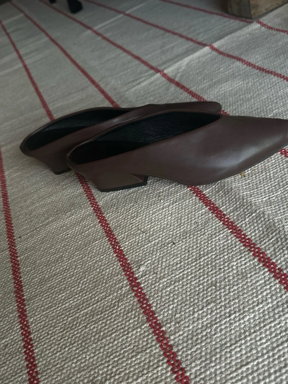 Women's Pointed Slip-On Flats in Dark Brown Leather-Look